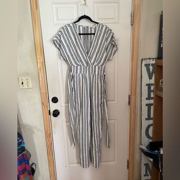 American Eagle Jumpsuit Size Small - Picture 1 of 3